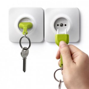 Držák na klíče s klíčenkou Qualy Unplug - zelený