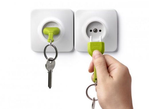Držák na klíče s klíčenkou Qualy Unplug - zelený