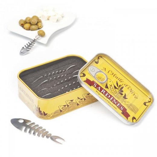 Napichovátka v plechovce BALVI Sardines