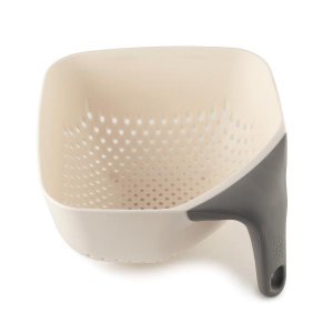 Kubický cedník JOSEPH JOSEPH Square Colander™- střední/bílý