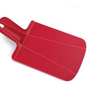 Skládací krájecí prkénko JOSEPH JOSEPH Chop2Pot™ Mini, červené