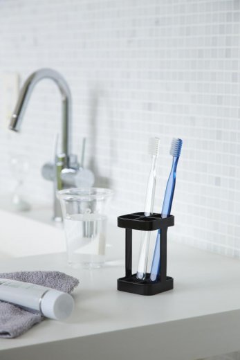 Stojan na zubní kartáčky YAMAZAKI Tower Slim - černý