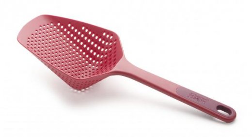 Cedníková naběračka JOSEPH JOSEPH Scoop™Plus velká, červená