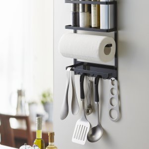 Multifunkční magnetický držák do kuchyně (3v1) Yamazaki Tower Magnetic Side Rack, černý