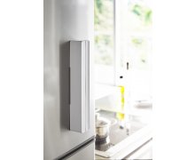 Magnetický držák na kuchyňské fólie Yamazaki Tower Wrap Case, bílý