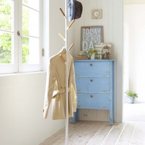 Stojanový věšák Yamazaki Plain Pole Hanger, bílý (kov, dřevo)