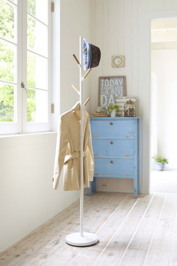 Stojanový věšák Yamazaki Plain Pole Hanger, bílý (kov, dřevo)