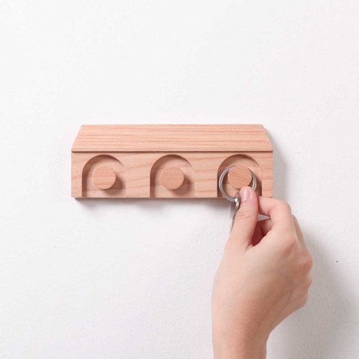 Věšák na klíče PANA OBJECTS Town Hauss (bukové dřevo)